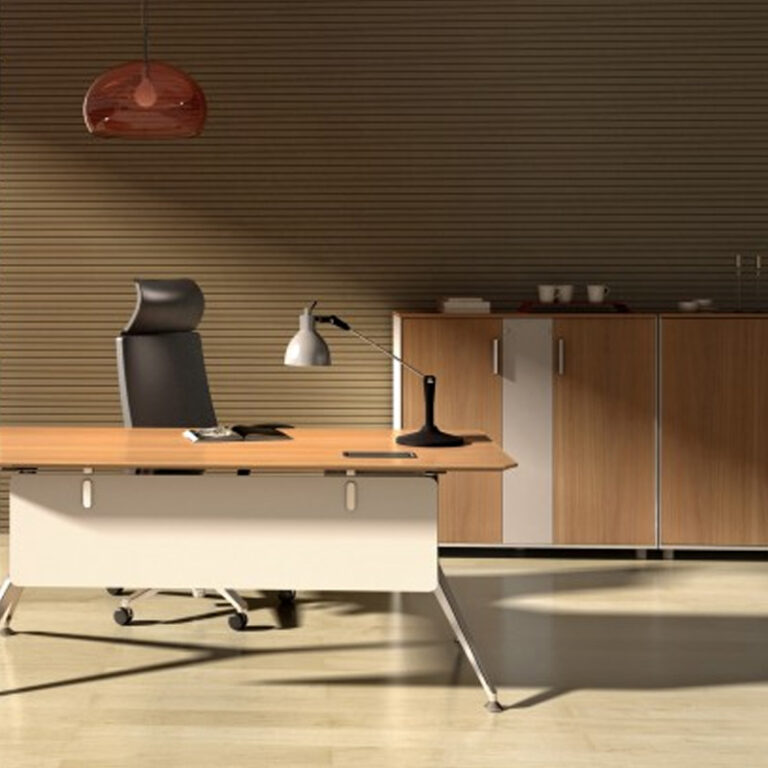Tenza Rectangular Executive Desk 1600 x 800 bevisco