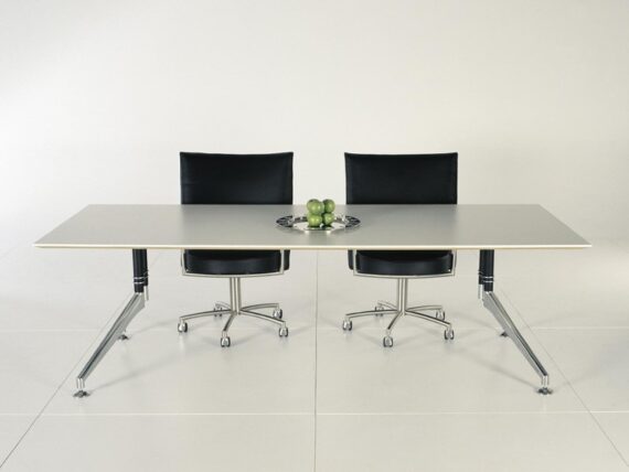 figure11 2400mm front with chairs